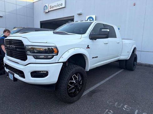 Used 2024 RAM 3500 Laramie w/ Night Edition AWD/4WD image 3