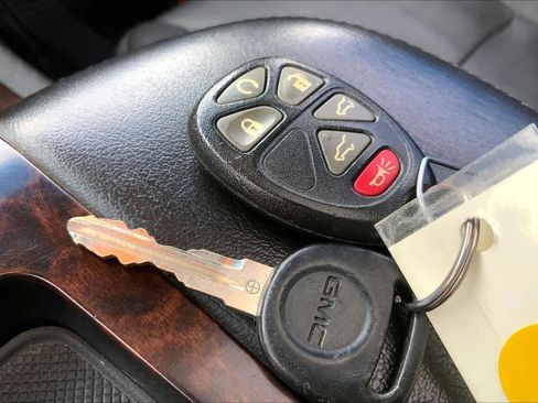 Used 2013 GMC Yukon Denali image 14