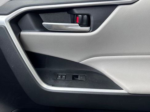 Certified 2025 Toyota RAV4 XLE w/ Convenience Package AWD/4WD image 21