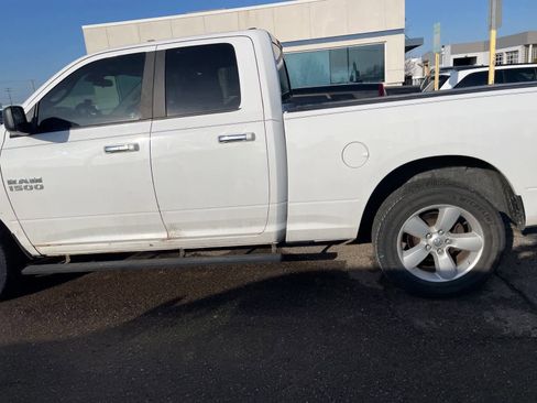 Used 2017 RAM 1500 Classic SLT image 5