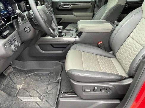 Certified 2024 Chevrolet Silverado 1500 ZR2 w/ Technology Package image 15