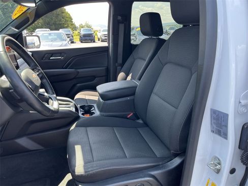 Certified 2023 Chevrolet Colorado LT w/ LT Convenience Package II image 19