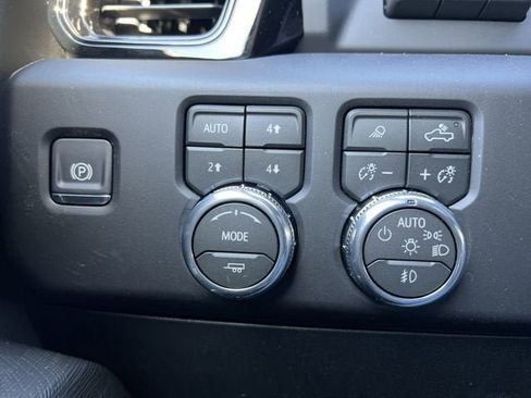 New 2026 GMC Sierra 2500 AT4X AWD/4WD image 18