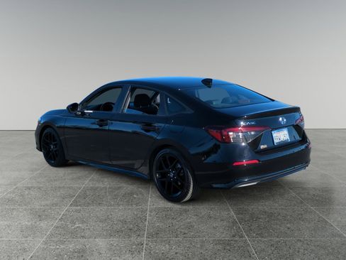 Used 2025 Honda Civic Sport image 3