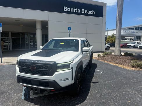 Used 2023 Nissan Frontier PRO-4X w/ Pro Convenience Package image 1