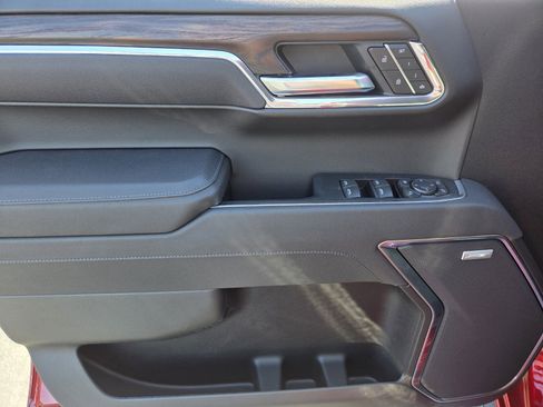 New 2025 GMC Sierra 1500 SLT w/ SLT Premium Plus Package image 10