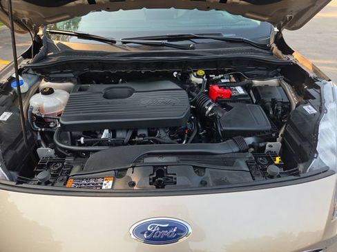 Used 2020 Ford Escape Titanium AWD/4WD image 17