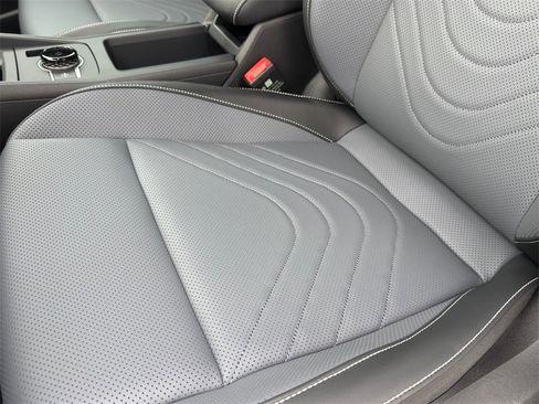 New 2026 Volkswagen Tiguan SE R-Line image 15