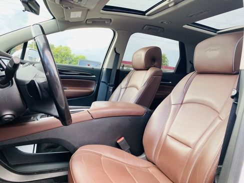 Used 2019 Buick Enclave Avenir w/ Avenir Technology Package image 26