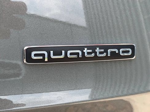 Used 2024 Audi Q3 2.0T Premium AWD/4WD image 59