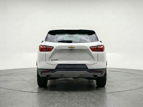 Used 2025 Chevrolet Blazer LT FWD image 7