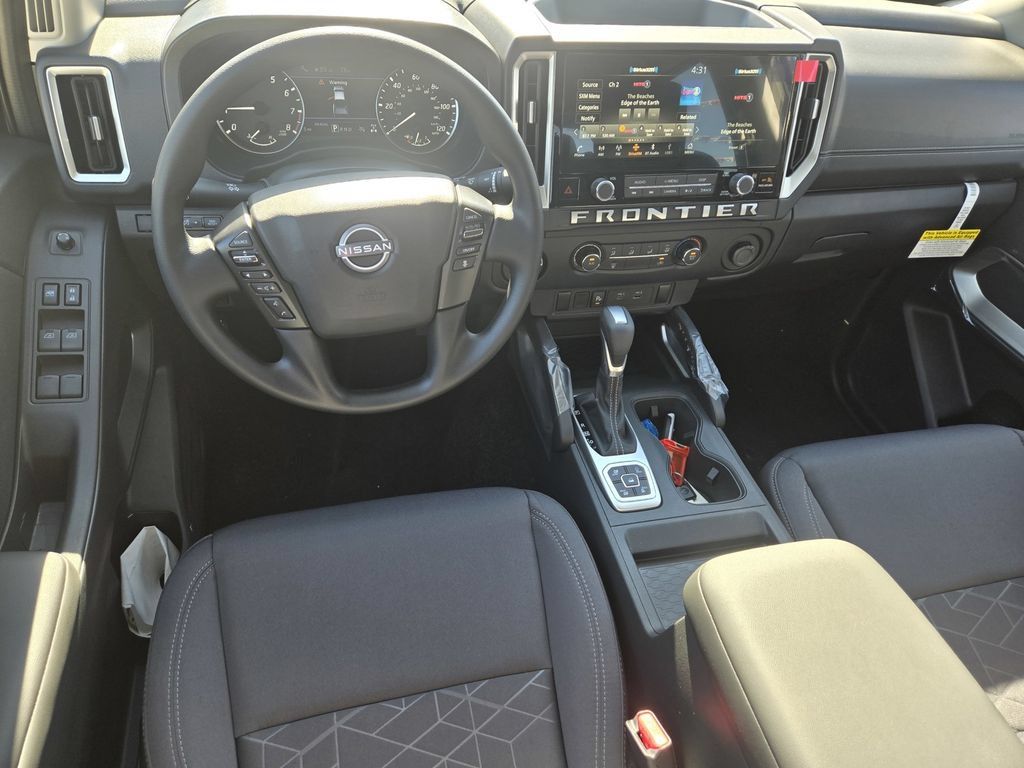 New 2026 Nissan Frontier SV w/ Tow Package AWD/4WD image 9