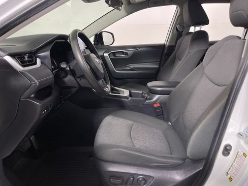 Certified 2025 Toyota RAV4 XLE FWD image 12