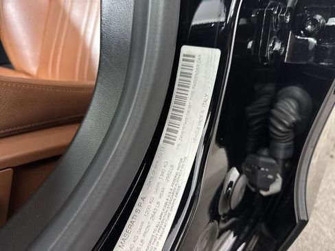 Used 2014 Maserati Ghibli S Q4 image 35