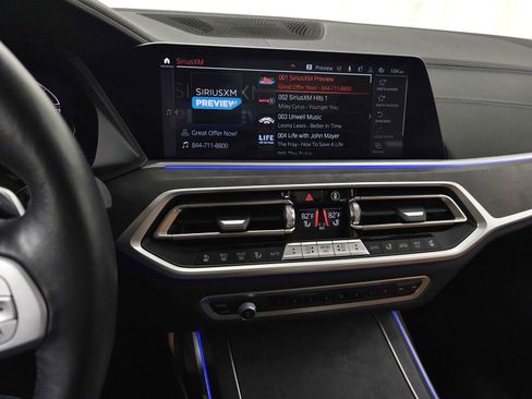 Used 2022 BMW X7 xDrive40i w/ Executive Package image 26