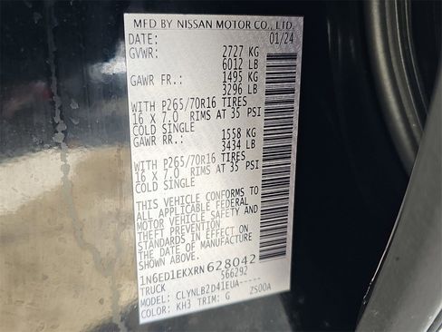 Used 2024 Nissan Frontier SV image 34