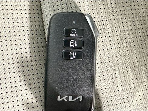 Used 2023 Kia Niro Wave w/ Wave Preserve Package image 30