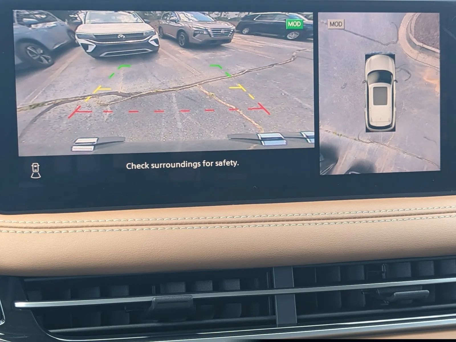 Used 2025 INFINITI QX60 Sensory AWD/4WD image 26