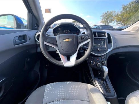 Used 2017 Chevrolet Sonic LS FWD image 5