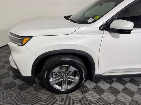 Used 2023 Honda Pilot EX-L image 12