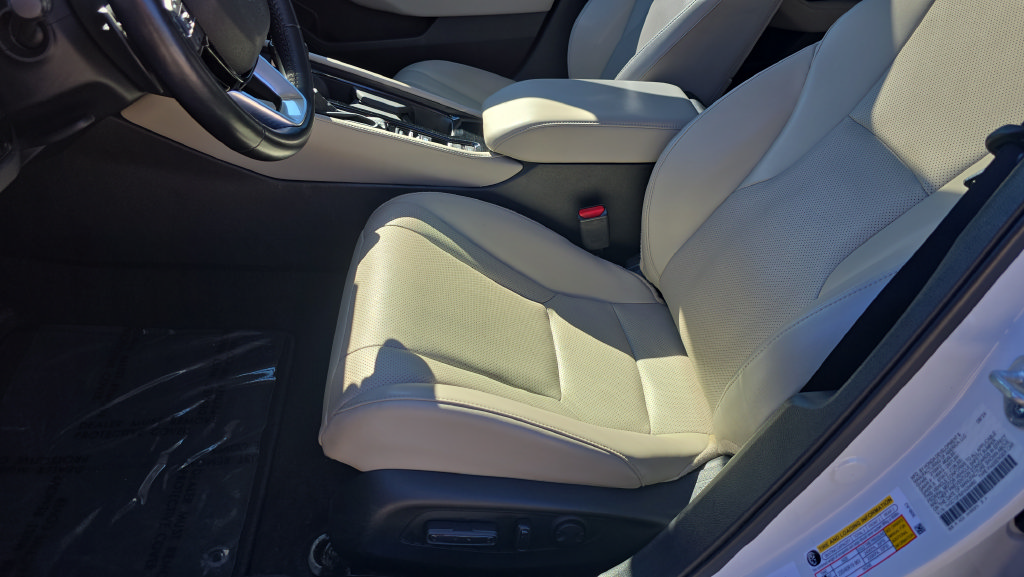 Used 2024 Honda Accord Touring image 13