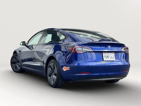 Used 2020 Tesla Model 3 Standard Range RWD image 4