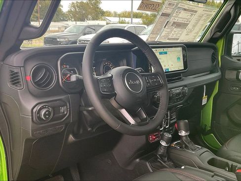 New 2025 Jeep Gladiator Rubicon image 20