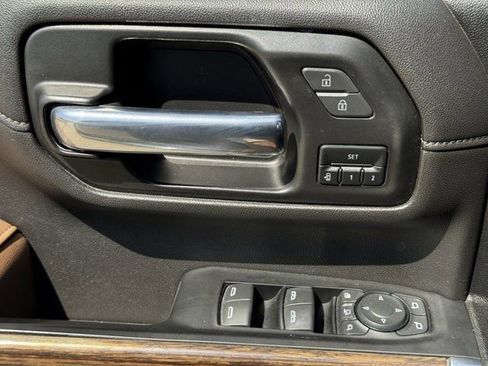 Used 2022 Chevrolet Silverado 2500 High Country image 25