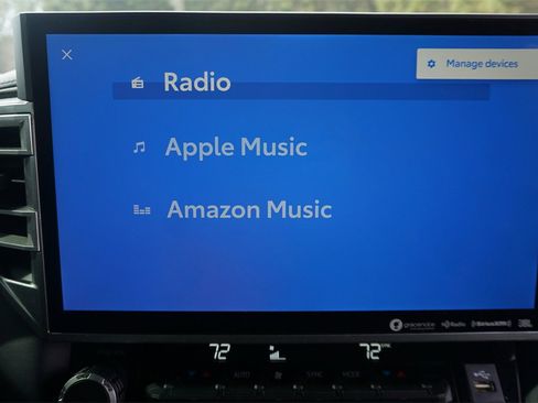 Used 2022 Toyota Tundra Platinum image 11