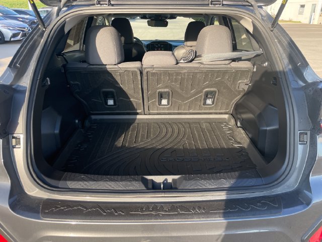Used 2024 Subaru Crosstrek 2.0i Premium AWD/4WD image 32