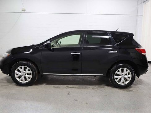 Used 2014 Nissan Murano S image 2