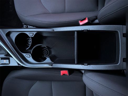 Used 2023 Kia Niro LX image 25