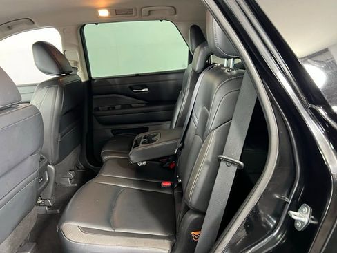 Used 2023 Nissan Pathfinder SL image 26