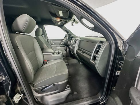 Used 2024 RAM 1500 Warlock AWD/4WD image 28