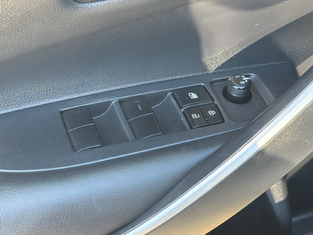 Used 2021 Toyota Corolla SE FWD image 15
