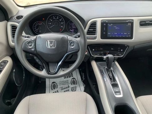 Used 2016 Honda HR-V EX image 11
