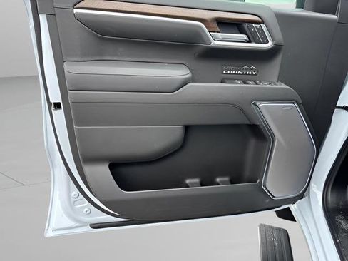 New 2026 Chevrolet Silverado 1500 High Country AWD/4WD image 17