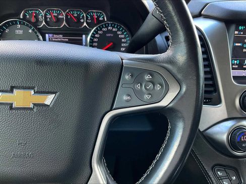 Used 2019 Chevrolet Suburban Premier image 23