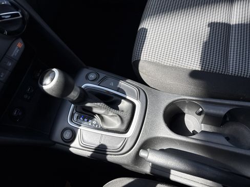 Used 2019 Hyundai Kona SE AWD/4WD image 23
