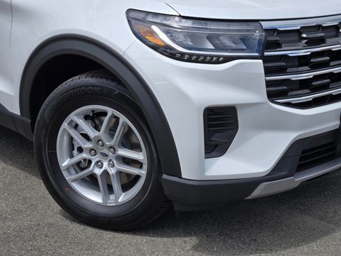 New 2026 Ford Explorer Active AWD/4WD image 6