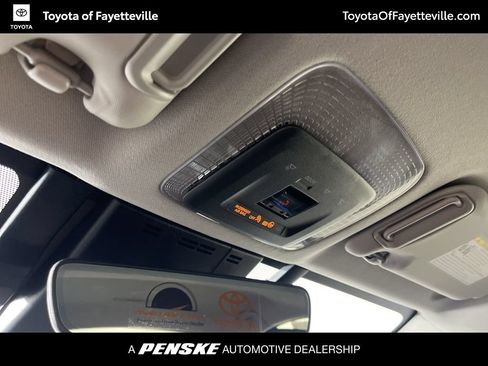 Used 2026 Toyota Prius Plug-In Hybrid FWD image 29
