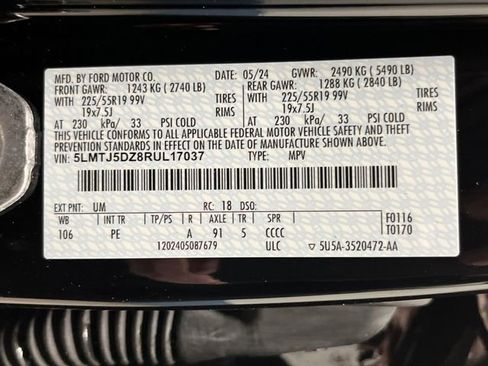 Used 2024 Lincoln Corsair Grand Touring w/ Rear Removable Package Tray image 39