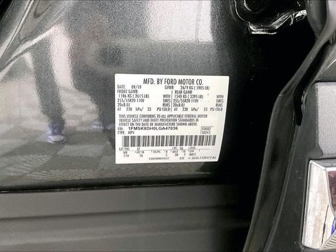 Used 2020 Ford Explorer XLT w/ Equipment Group 202A image 32