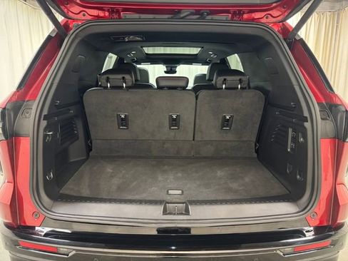 Used 2024 Chevrolet Traverse RS w/ LPO, Floor Liner Package AWD/4WD image 35