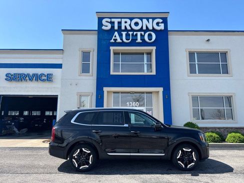 Used 2023 Kia Telluride S image 18