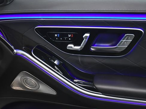 Used 2024 Mercedes-Benz S 580 4MATIC Sedan image 20