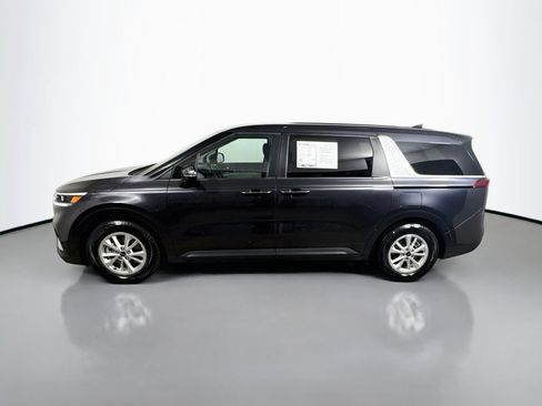 Used 2024 Kia Carnival LX FWD image 4