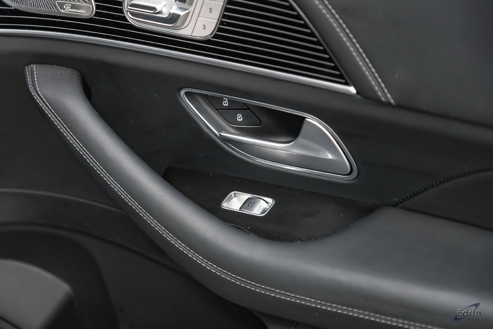 Used 2024 Mercedes-Benz Maybach GLS 600 4MATIC image 99