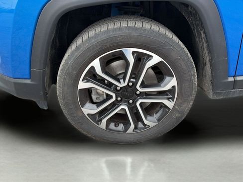 Used 2023 Jeep Compass Limited image 11