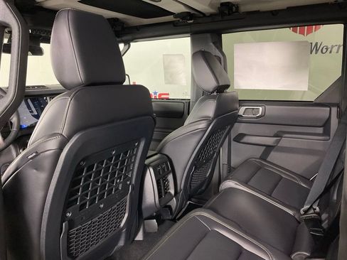 New 2026 Ford Bronco Badlands AWD/4WD image 14